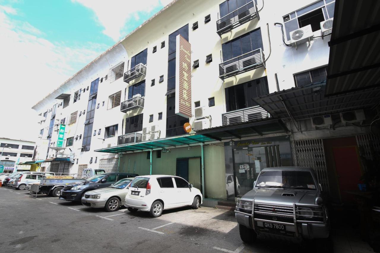 OYO 90136 Jumbo Inn Kuching Exterior foto